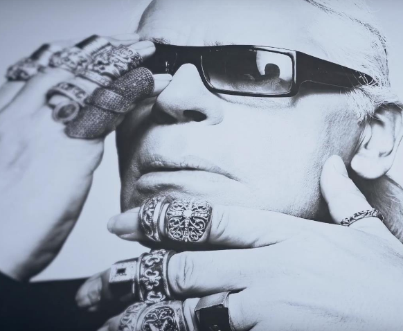 设计大师 Karl Lagerfeld圈中好友参与“白衬衫项目”